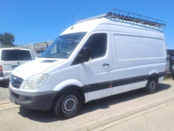  Voir détails -Mercedes Sprinter II 310 CDI 37 2.2 D DPF Fourgon moyen t à Benfeld (67)