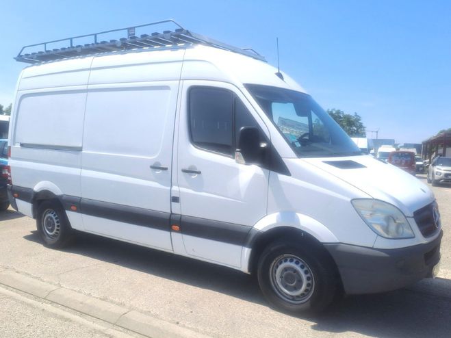 Mercedes Sprinter II 310 CDI 37 2.2 D DPF Fourgon moyen t� BLANC de 2010