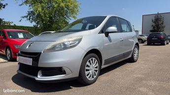  Voir détails -Renault Scenic III 1.5 DCI 110 CH Expression à Monteau (89)