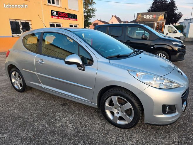 Peugeot 207 1.6l 120ch Urban Move Gris de 2009