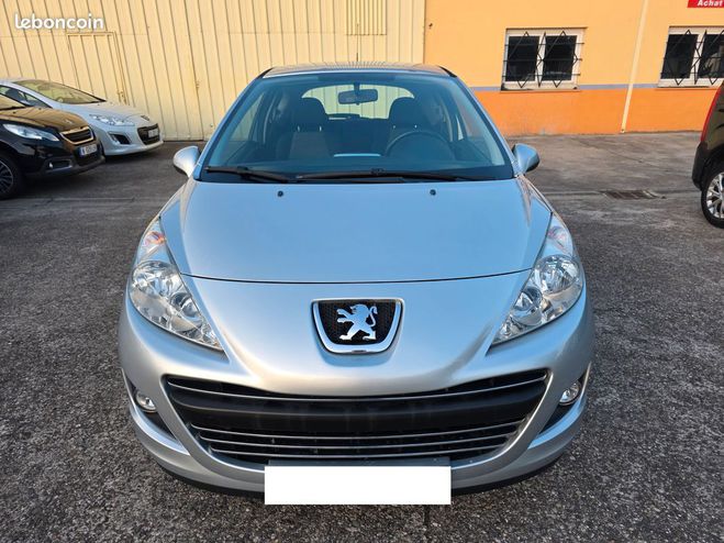 Peugeot 207 1.6l 120ch Urban Move Gris de 2009