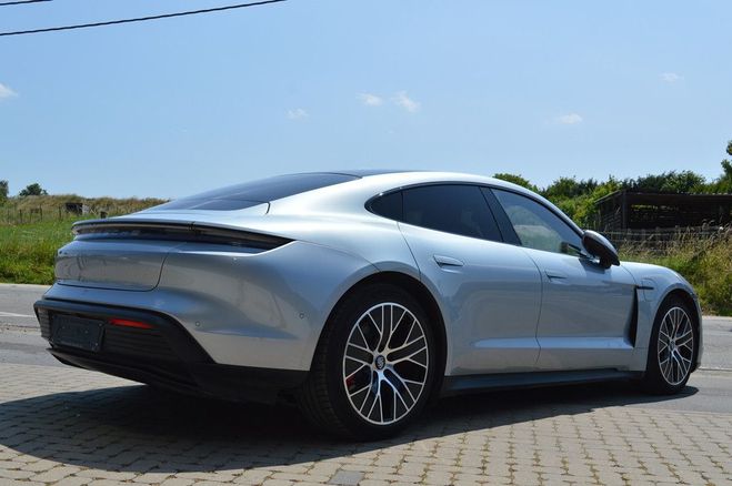 Porsche Taycan 4S 530 ch Batterie performance - Superbe gris argent de 2020