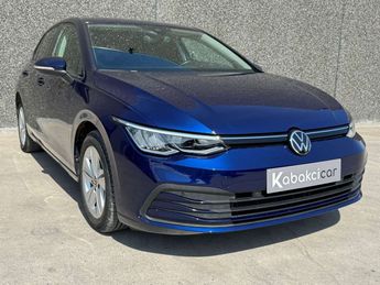 Voir détails -Volkswagen Golf 1.5 eTSI Life DSG--CARPLAY--CAMERA--GARA à Cuesmes (70)
