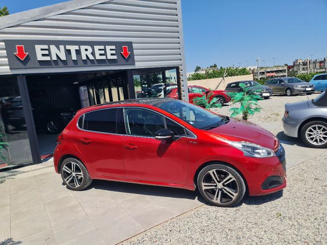 Peugeot 208 1.2L 110 CV SetS BVM6 PACK GT Line * 93  Rouge de 2018
