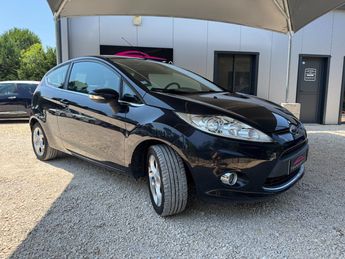  Voir détails -Ford Fiesta 1.6 TDCi 95 FAP Titanium/ 1ere main à Bagard (30)