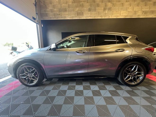 Infiniti Q30 2.2d 170ch 7DCT AWD - Finition Premium - Gris de 2016