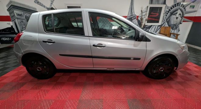 Renault Clio 3 1.2 75ch Expression  de 2006