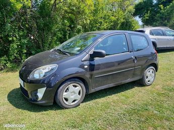  Voir détails -Renault Twingo II 1.2 LEV 16v 75ch Walkman Garantie 12  à Lagney (54)