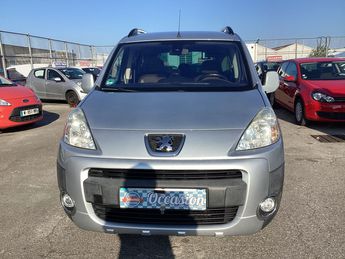  Voir détails -Peugeot Partner Tepee 1.6 HDI Outdoor à Calais (62)