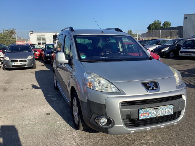 Peugeot Partner Tepee 1.6 HDI Outdoor Argent Mtallis de 2011