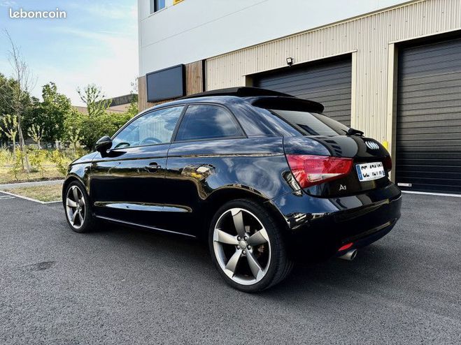 Audi A1 1.6 TDI 105CH S LINE 1RE MAIN Noir de 2012