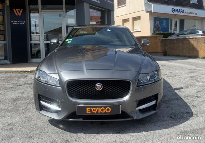 Jaguar XF 2.0 D180 180 CH R SPORT AWD BVA8 Gris de 2018