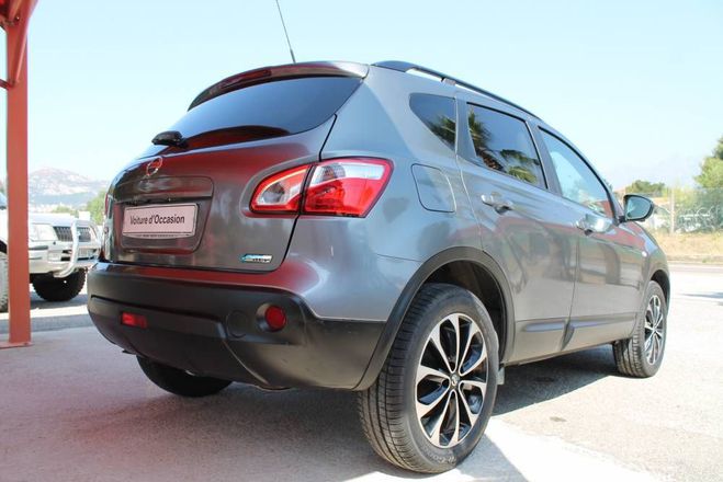 Nissan Qashqai 2WD PURE DRIVE 2.0L DCI 130CV BTE 6VT PA  de 2014