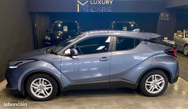 Toyota C HR 1.8 l dynamic business 122 ch  de 2021