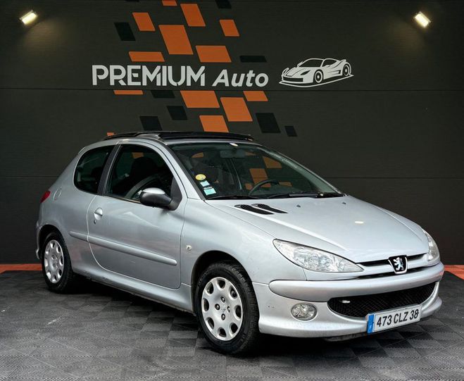 Peugeot 206 1.4i 90 Cv Premire Main Toit Ouvrant Cl Gris Mtallis de 2005
