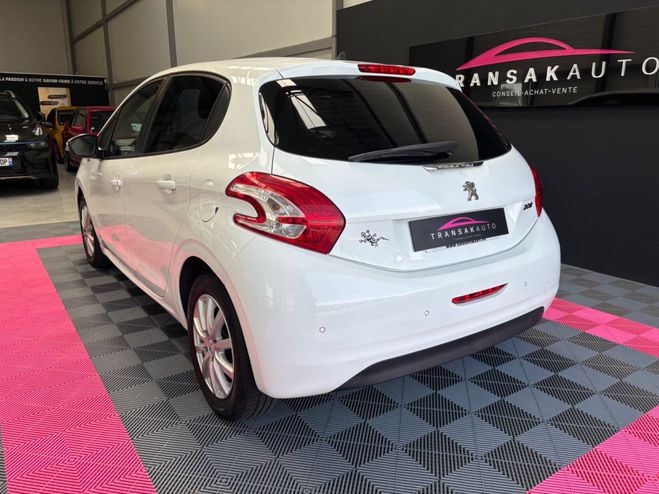 Peugeot 208 1.2 VTi 82ch BVM5 Urban Soul ( MOTEUR NE Blanc de 2013