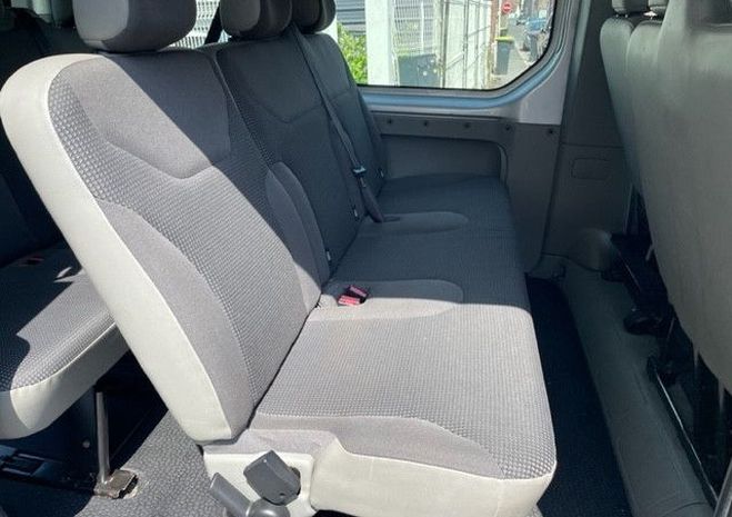 Opel Vivaro COMBI 2.5 CDTI145 C1 PACK CLIM  de 2011