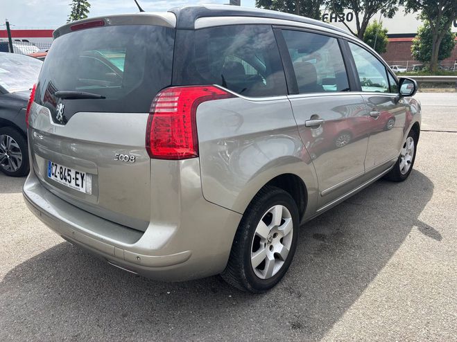 Peugeot 5008 (2) 1.6 HDI 115 STYLE 7PL GPS FULL ENTRE Gris fonc de 2013