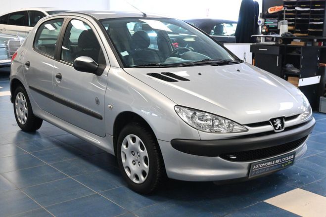 Peugeot 206 1.1i Pop Art Clim GRIS ARGENT de 2005