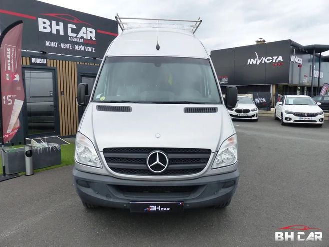Mercedes Sprinter Vu FOURGON 2.2 313 D 130 3T5 3000MM L4H3 Gris de 2009