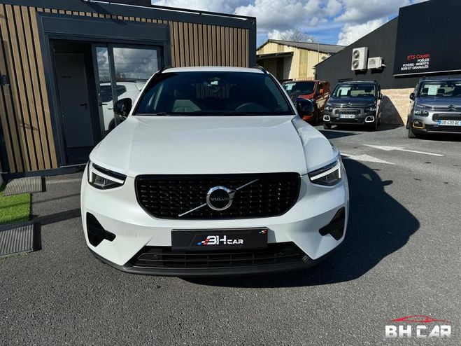 Volvo XC40 B3 163ch Plus Dark DCT 7 Harman Kardon K Blanc de 2024