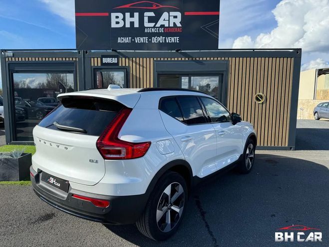 Volvo XC40 B3 163ch Plus Dark DCT 7 Harman Kardon K Blanc de 2024