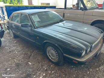  Voir détails -Jaguar Sovereign 6 cylindres 1997 non roulante à   La Boisse (01)