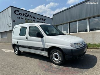  Voir détails -Citroen Berlingo 1.9 D 70cv 2eme main à   La Boisse (01)