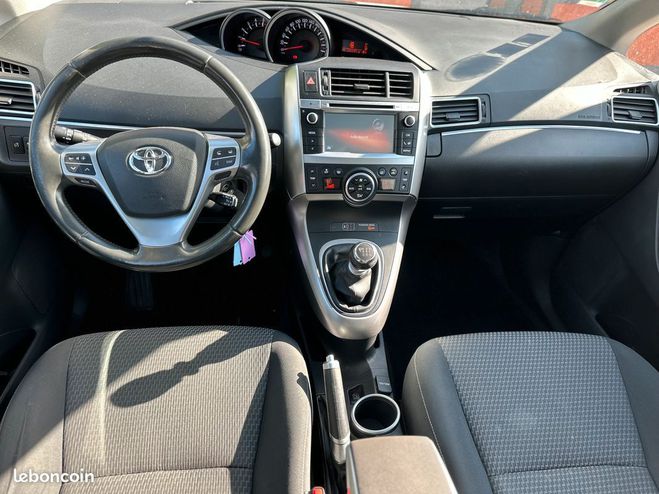Toyota Verso 1.6 d4-d toit panoramique Blanc de 2015
