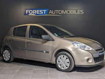  Voir détails -Renault Clio 1.2 16v Authentique 5p / Garantie 12 Moi à Guilers (29)