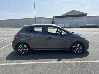  Voir détails -Peugeot 208 1.5 BLUEHDI 100CH E6.C ALLURE 5P à Voreppe (38)