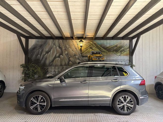 Volkswagen Tiguan 2.0 TDI 150 CV CARAT EXCLUSIVE DSG Gris de 2019