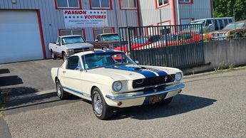  Voir détails -Ford Mustang Coup Fastback V8 4.7L à  La Roche-Blanche (63)