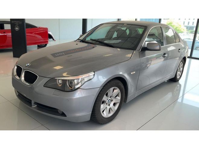 BMW Serie 5 520i E60 6 CYLINDRES 2.2 170 PACK LUXE / Gris de 2003