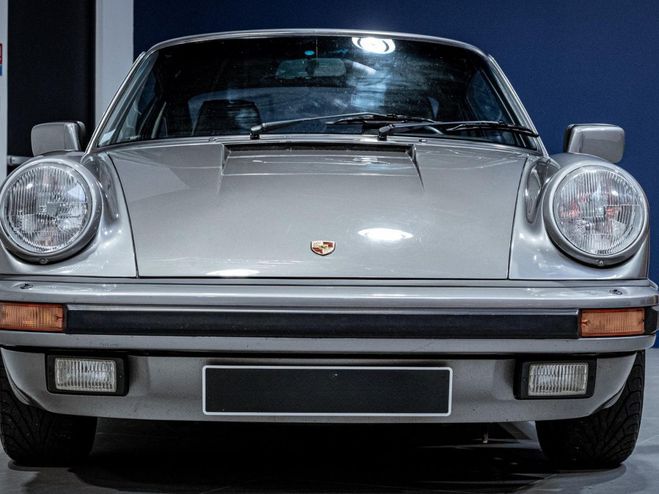 Porsche 911 3.2i - 231 TYPE G COUPE Carrera GRIS CLAIR de 1989