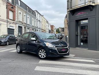  Voir détails -Peugeot 208 68ch BVM5 Like / FAIBLE KILOMETRAGE / RE à Cambrai (59)