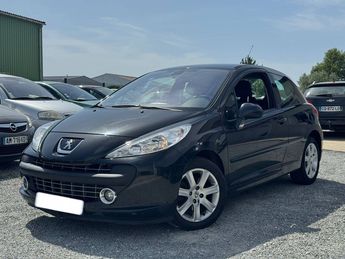  Voir détails -Peugeot 207 1.6 HDi90 Premium 3p à Saint-Mdard-d'Aunis (17)