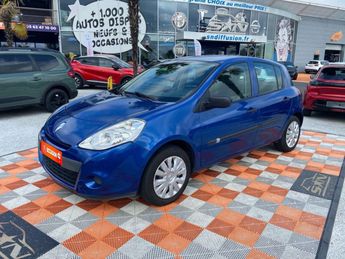  Voir détails -Renault Clio III 1.2 16V 75 EXPRESSION à Lescure-d'Albigeois (81)