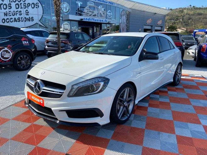 Mercedes Classe A III 45 AMG 4MATIC 360  de 2015