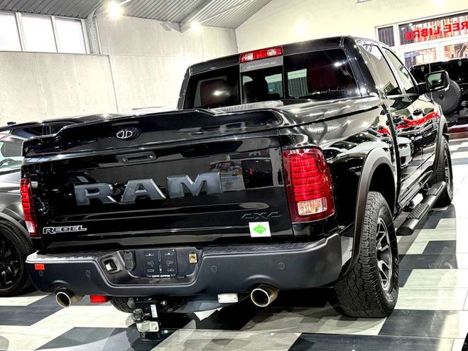 Dodge Ram 5.7i LPG Rebel Crew Cab. Black Edition E Noir Mtallis de 