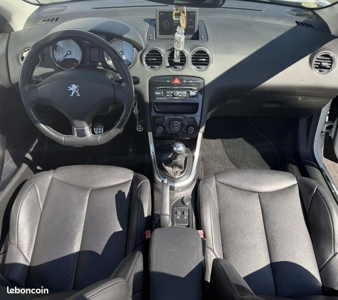 Peugeot 308 CC GENERATION-I 2.0 HDI 165 FELINE SIEGE Blanc de 2013