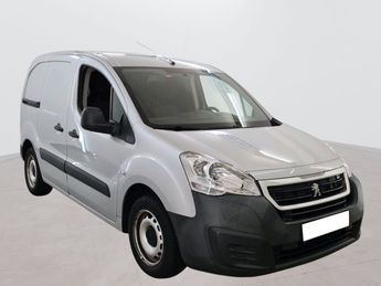  Voir détails -Peugeot Partner FOURGON STANDARD 1.6 BLUEHDI 75 PREMIUM à Mions (69)