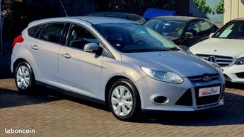  Voir détails -Ford Focus 1.6 16V 105CH TREND 4P à Geispolsheim (67)