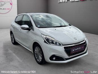  Voir détails -Peugeot 208 1.2 PureTech 110ch SS BVM5 Allure à  La Madeleine (59)