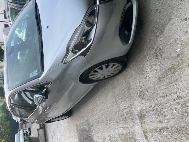 Peugeot 208 1.6 HDI PACK CD CLIM GPS  CHROME BUSINES GRIS de 2015