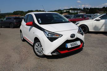 Voir détails -Toyota Aygo 1.0 VVT-I 72CH X-LOOK 5P MY21 à Xertigny (88)