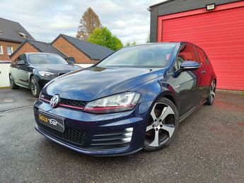  Voir détails -Volkswagen Golf GTI 2.0 TSI DSG à Sambreville (50)