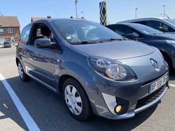  Voir détails -Renault Twingo II 1.2 16V 75CH DYNAMIQUE QUICKSHIFT à Voreppe (38)