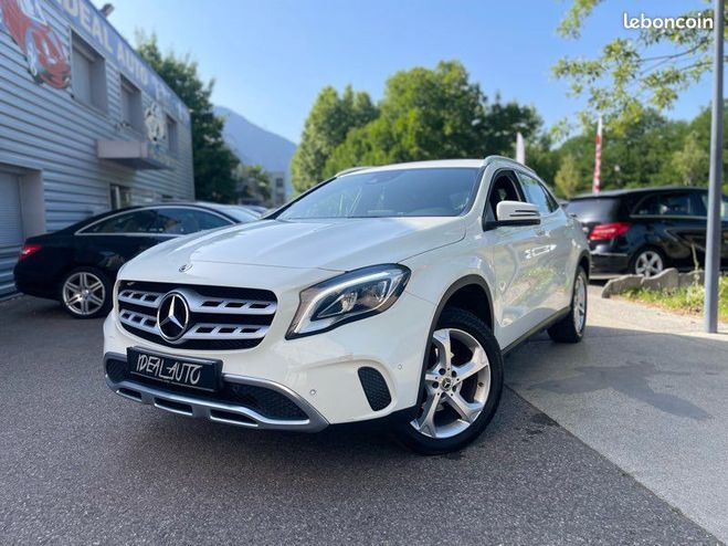 Mercedes Classe GLA Classe 200 d 136ch Sensation 4Matic 7G-D Blanc de 2017