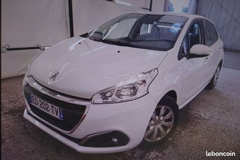  Voir détails -Peugeot 208 AFFAIRE 1.6 BLUEHDI 75CH PREMIUM PACK à Villefranche-sur-Sane (69)